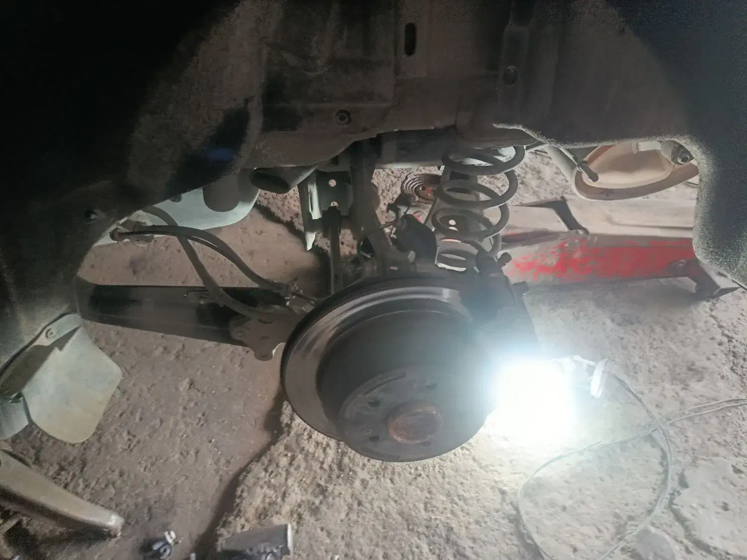 جلوبندی سازی و کمک فنر|خدمات موتور و ماشین|رشت, آب و برق|دیوار