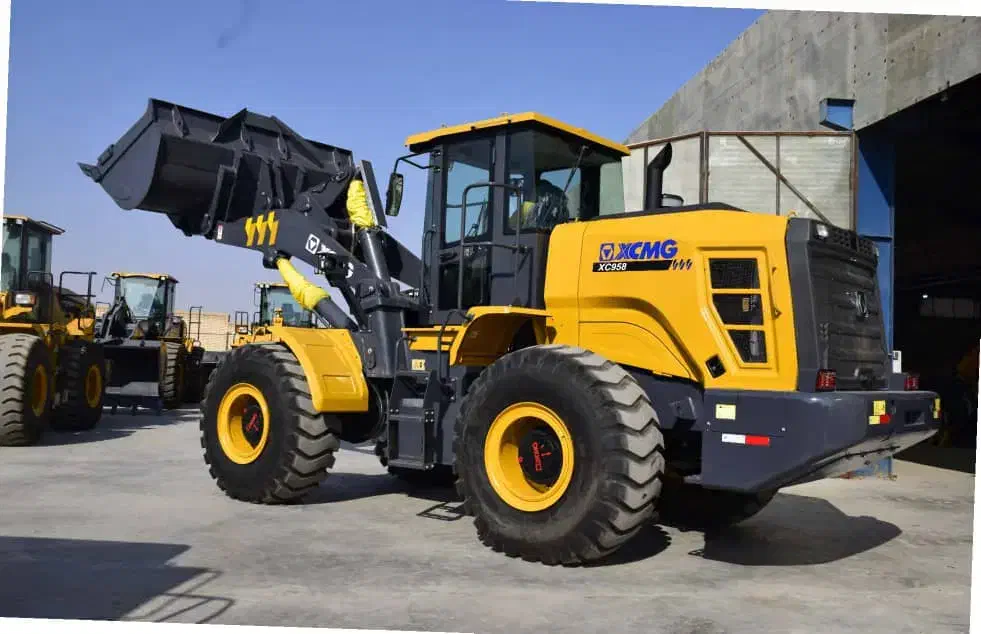 لودر چرخ لاستیکی|خودرو سنگین|مهریز, |دیوار