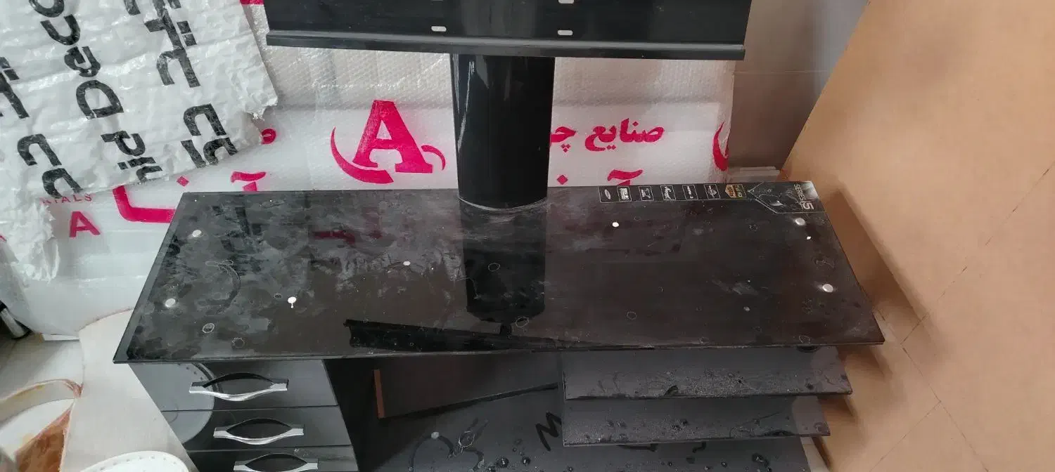 کمد و تشک و میز ال سی دی|بوفه، ویترین، کنسول|شهرضا, |دیوار