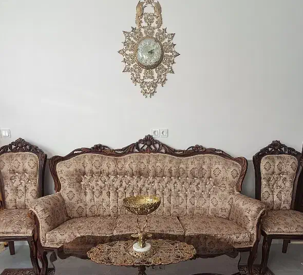 مبل سلطنتی|مبلمان خانگی و میز عسلی|قم, سراجه (۱۵ خرداد)|دیوار