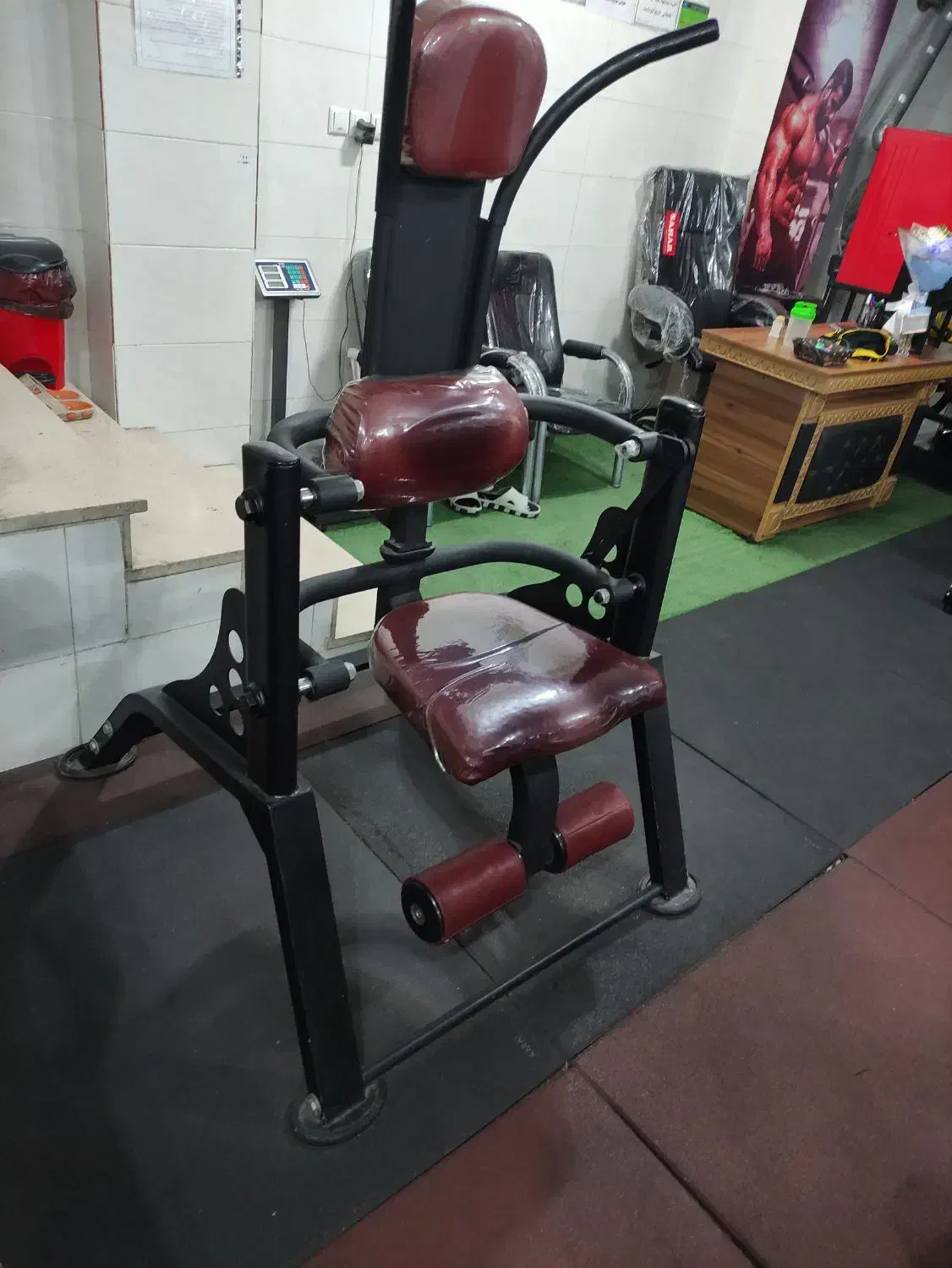 4 عدد دستگاه بدنسازی در حد نو|تجهیزات ورزشی|بروجن, |دیوار