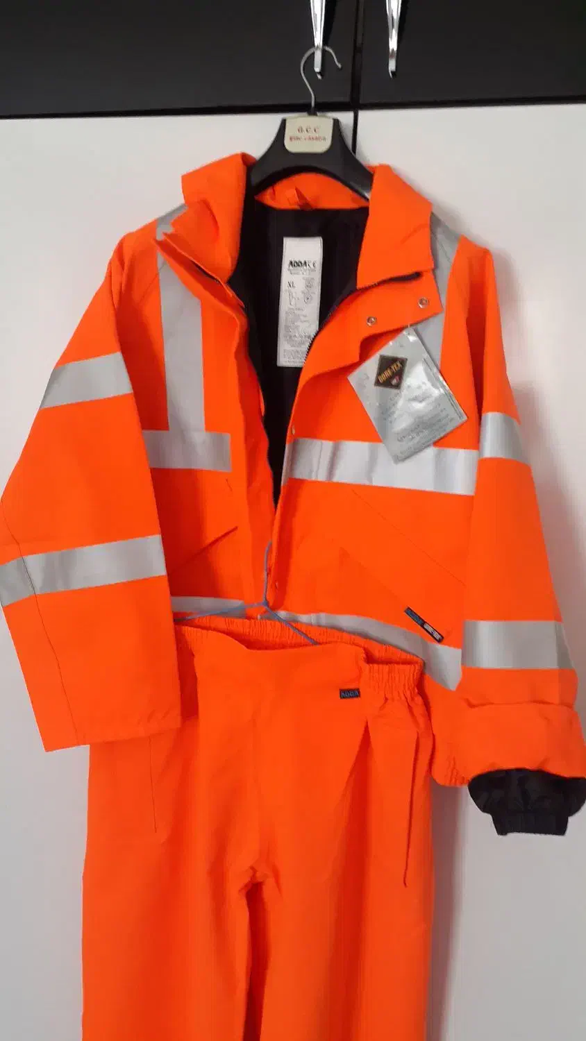 لباس کار|لباس|ارومیه, |دیوار