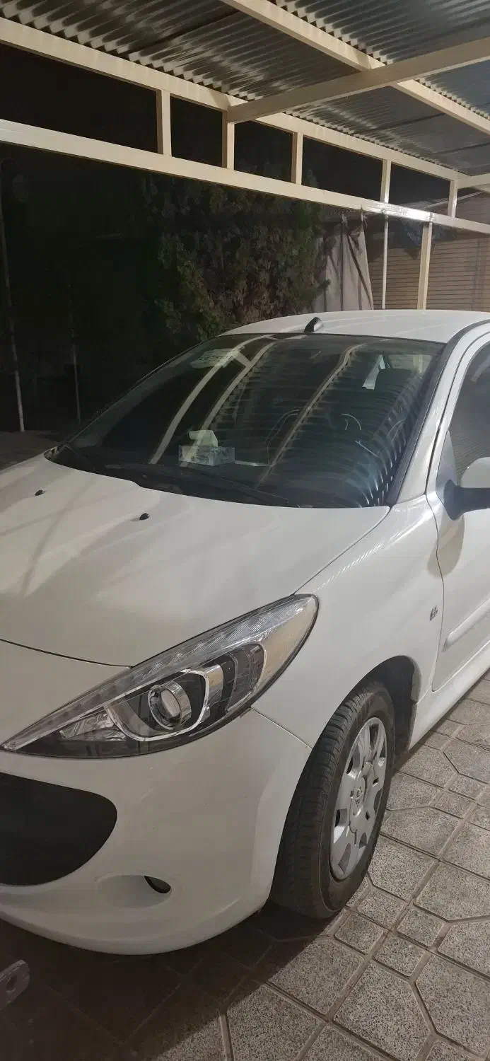 207|خودرو سواری و وانت|نائین, |دیوار