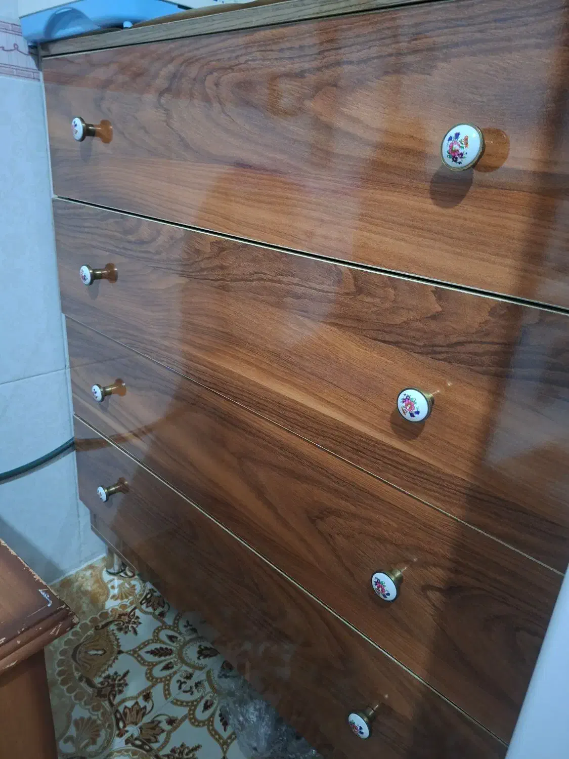 داریور ۴ کشو|جاکفشی، کمد، دراور|خوی, |دیوار