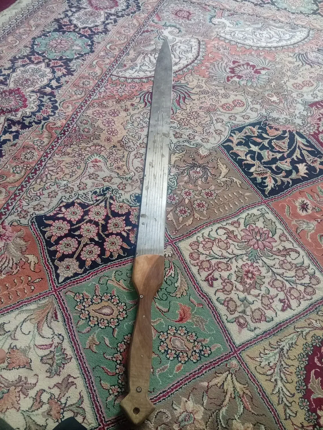 چاقو زینتی|کوهنوردی و کمپینگ|برخوار, |دیوار