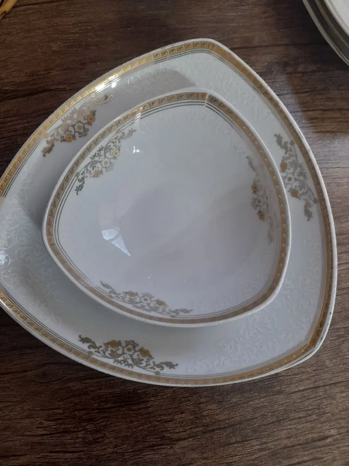 سرویس چینی پردیس|ظروف سرو و پذیرایی|شیراز, شیخ روزبهان|دیوار