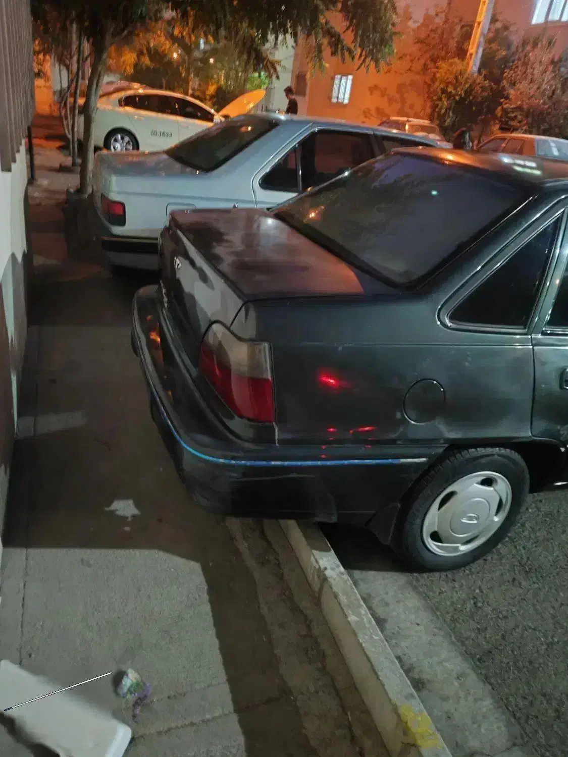 یه دستگاه دوو سیلو|خودرو سواری و وانت|پرند, فاز ۶|دیوار