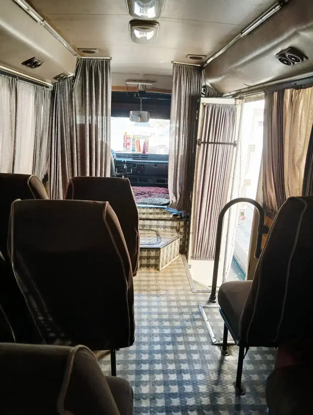 سرویس دهی با مینی بوس هیوندا|خدمات حمل و نقل|اصفهان, بهارستان|دیوار