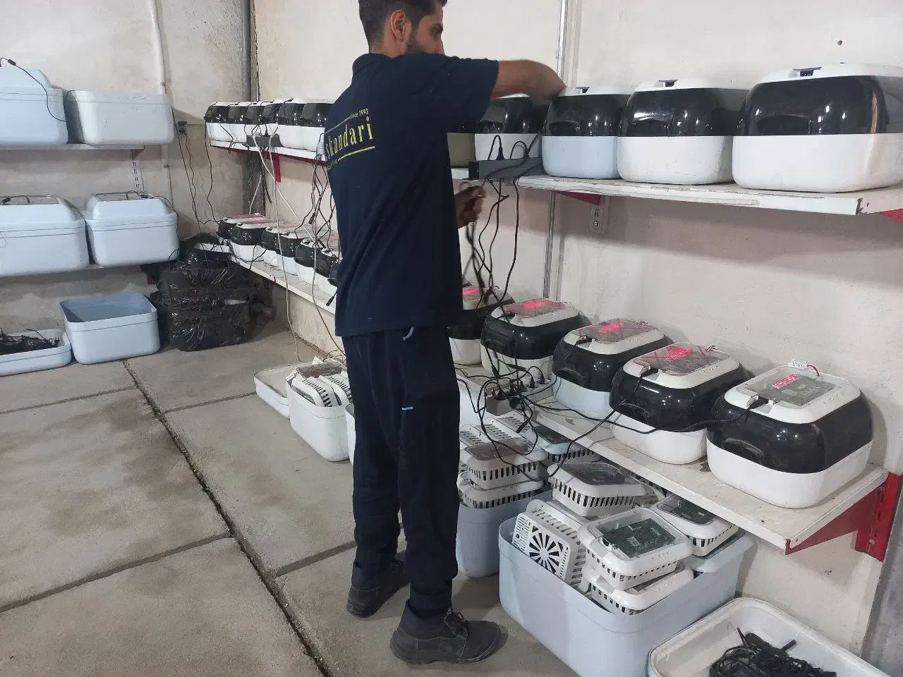 تعمیر دستگاه های جوجه کشی|خدمات پیشه و مهارت|دیواندره, |دیوار