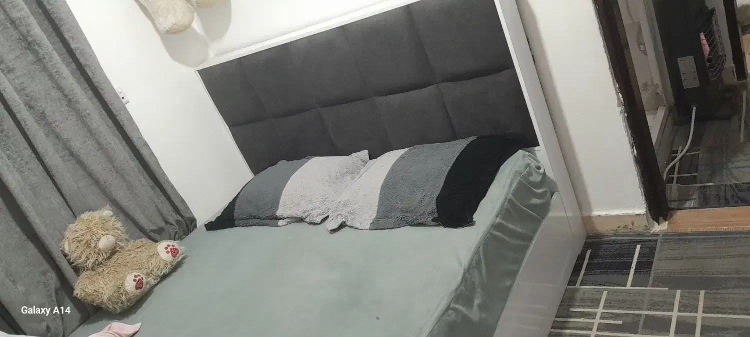 تخت دونفره بدون تشک بامیز آرایشی|تخت و سرویس خواب|مسجد سلیمان, |دیوار