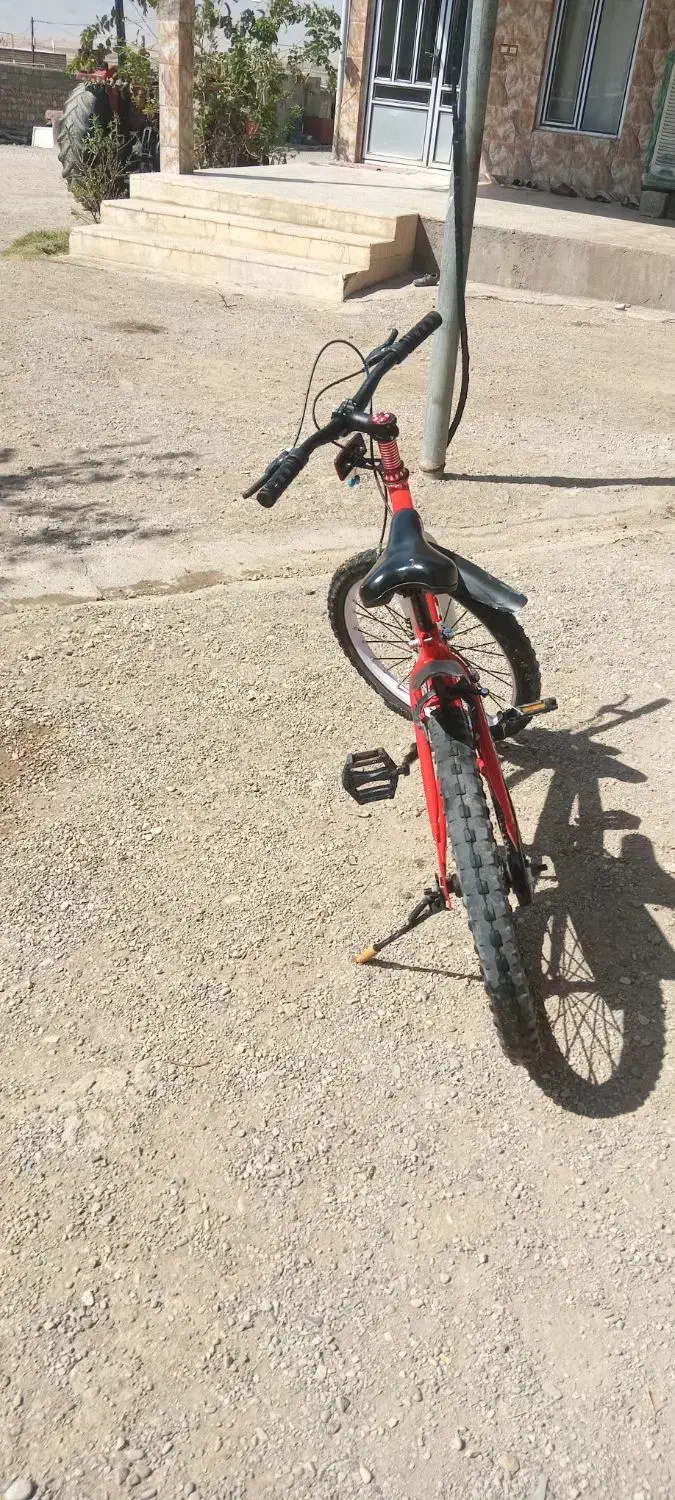 دوچرخه ۲۰کویر|دوچرخه، اسکیت، اسکوتر|درب گنبد, |دیوار