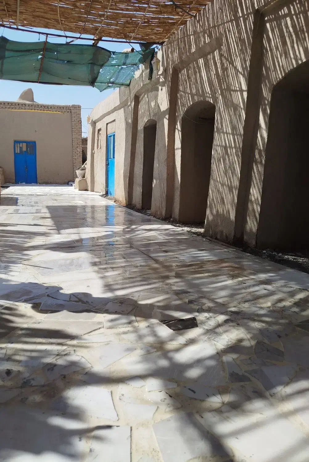 بوم‌گردی عیاران|اجارهٔ کوتاه‌مدت ویلا و باغ|زابل, |دیوار