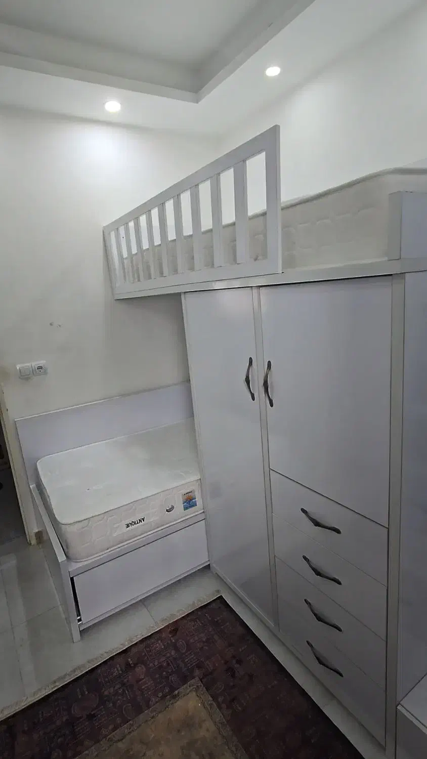 تخت دو طبقه|تخت و سرویس خواب|رشت, کوی امام رضا|دیوار