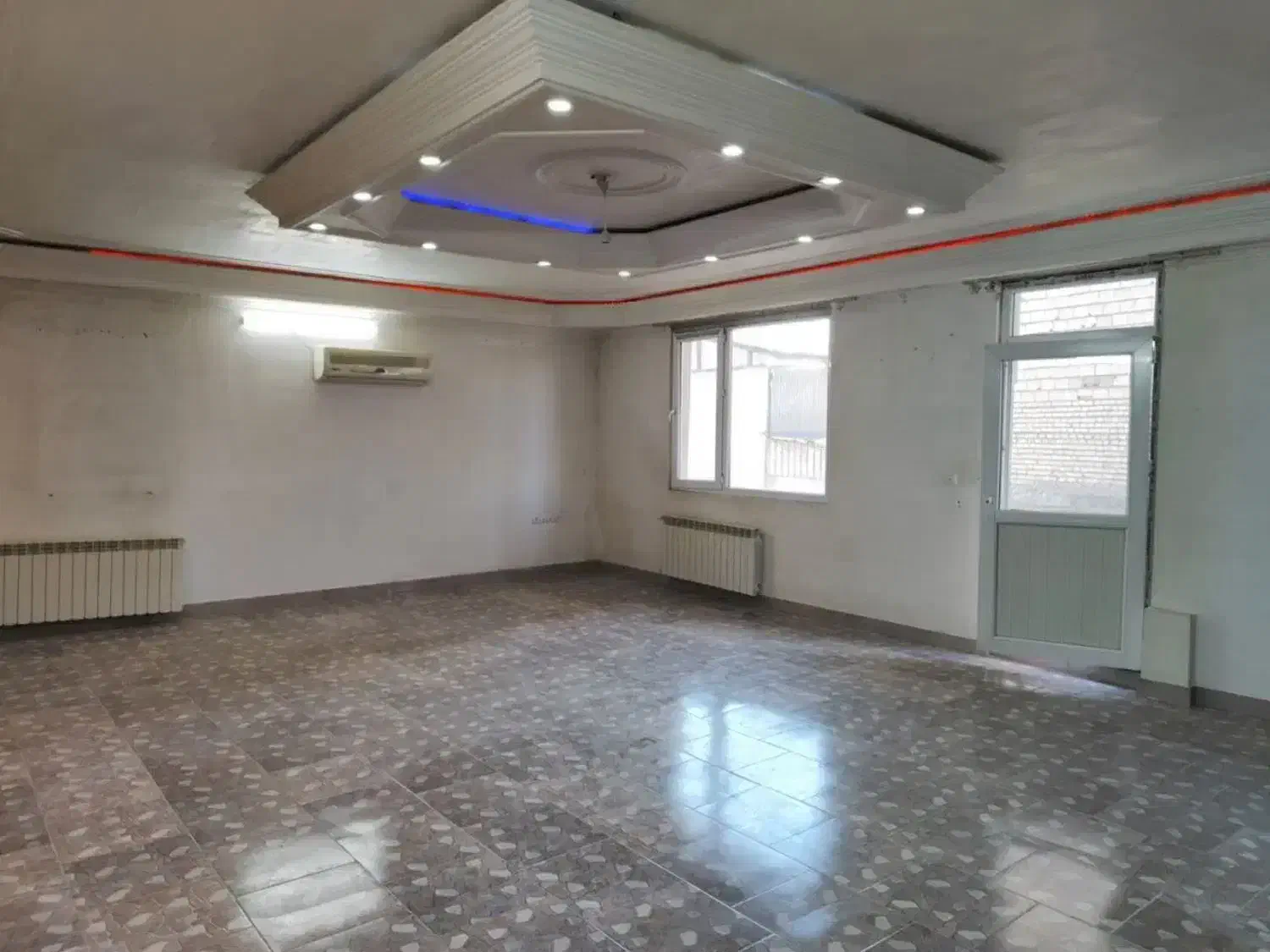 ۰۰فـروش آپارتمـان ۰۰ خـیـابـان امـیـر کـبـیـر ۰۰|فروش آپارتمان|بروجرد, |دیوار