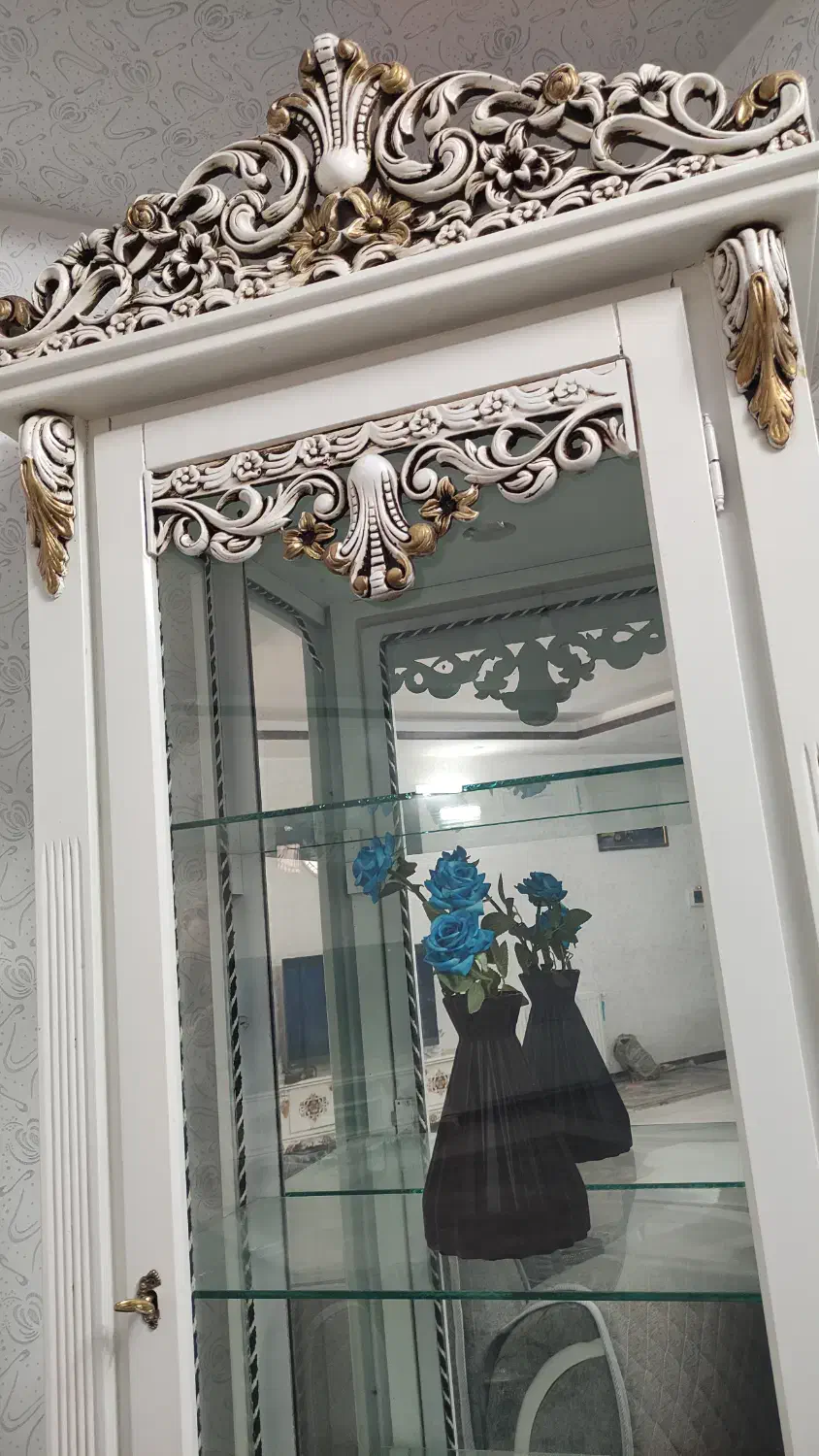 ویترین کنار سالنی|بوفه، ویترین، کنسول|فولادشهر, C5|دیوار