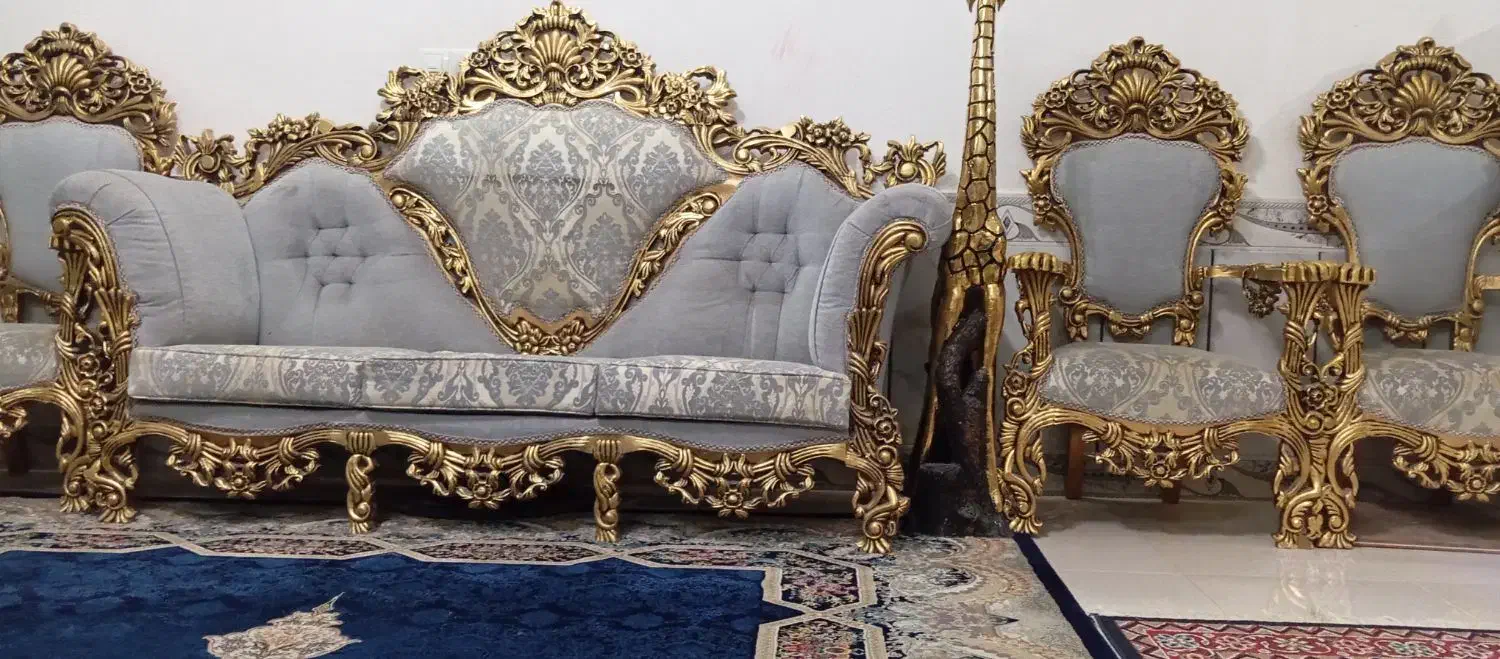 مبل پنجه شیری ۹نفره در حد جهیزیه همراه میز|مبلمان خانگی و میز عسلی|تربتحیدریه, فتح المبین|دیوار