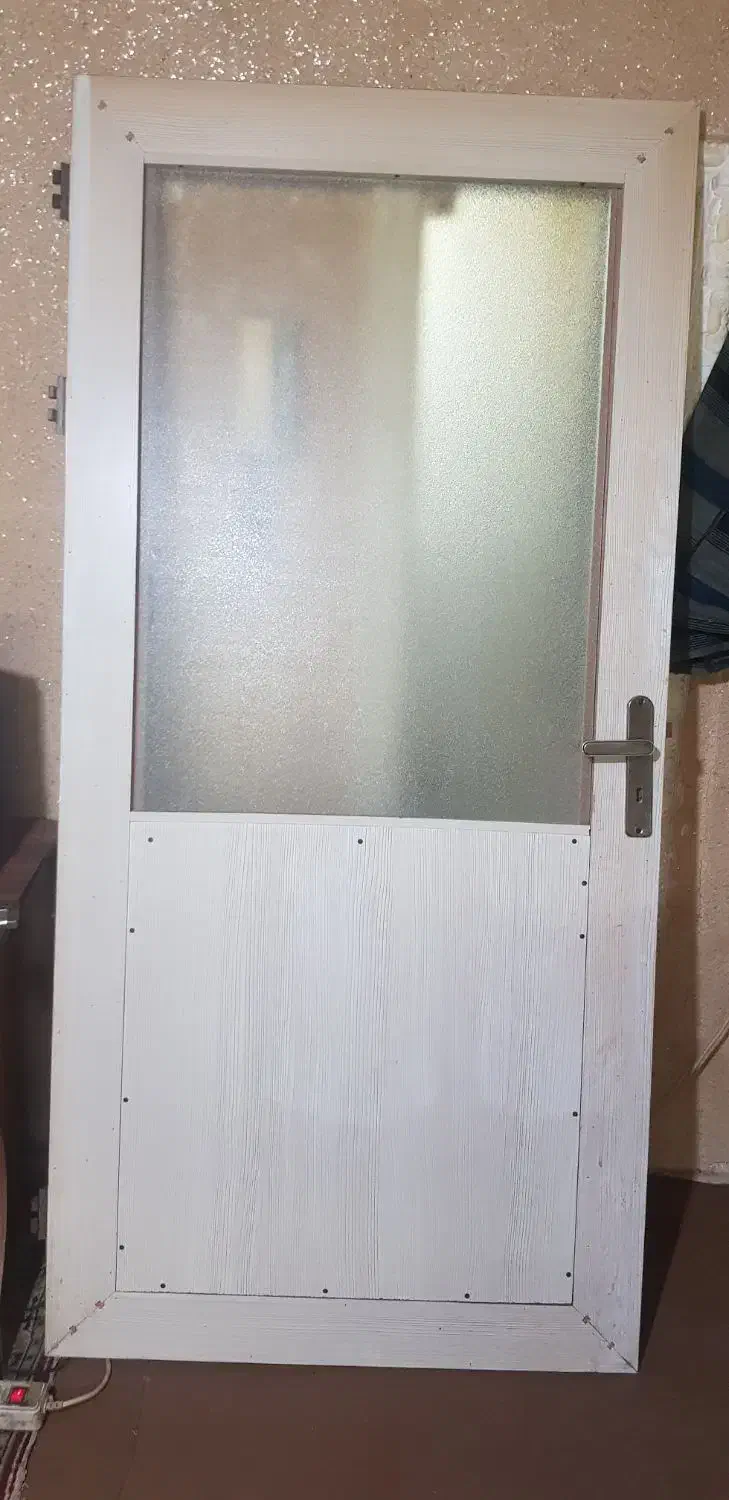 پارتیشن ام دی اف سالم و تمیز برای دفتر کار|دفتر کار|کرج, حصارک بالا|دیوار