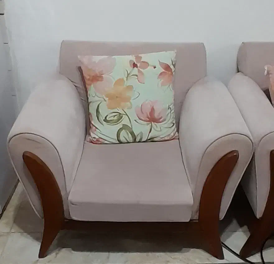 مبل ۶ نفره|مبلمان خانگی و میز عسلی|رشت, سلیمانداراب|دیوار