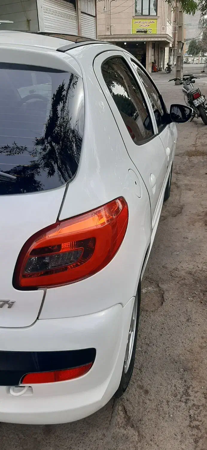 پژو 207 پانا|خودرو سواری و وانت|قم, سراجه (۱۵ خرداد)|دیوار