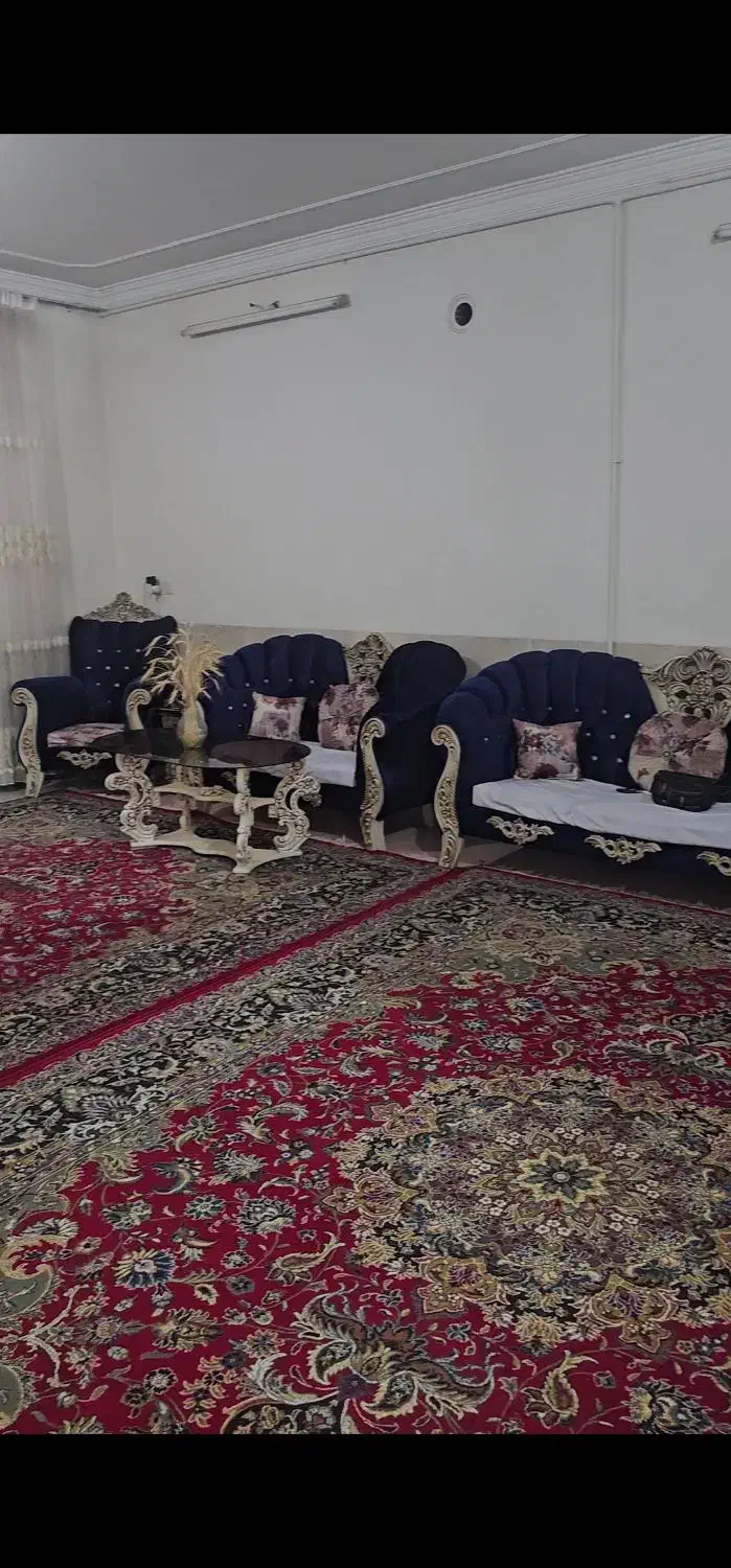 مبل وقالی لاکی دست دوم در حد|مبلمان خانگی و میز عسلی|حمیدیا, |دیوار