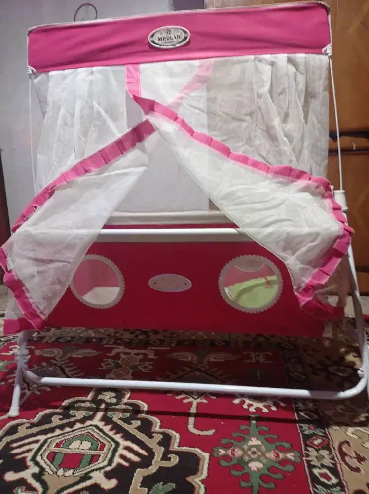 گهواره|تخت و صندلی بچه|یاسوج, |دیوار