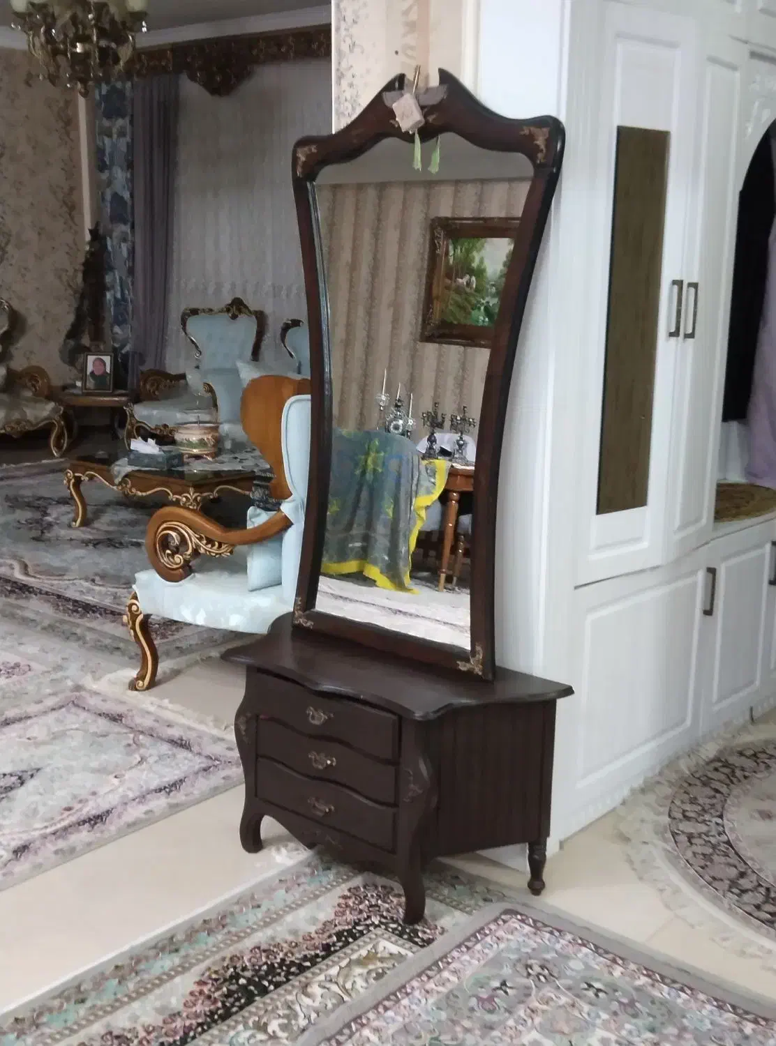 میز آینه|آینه|سمنان, |دیوار