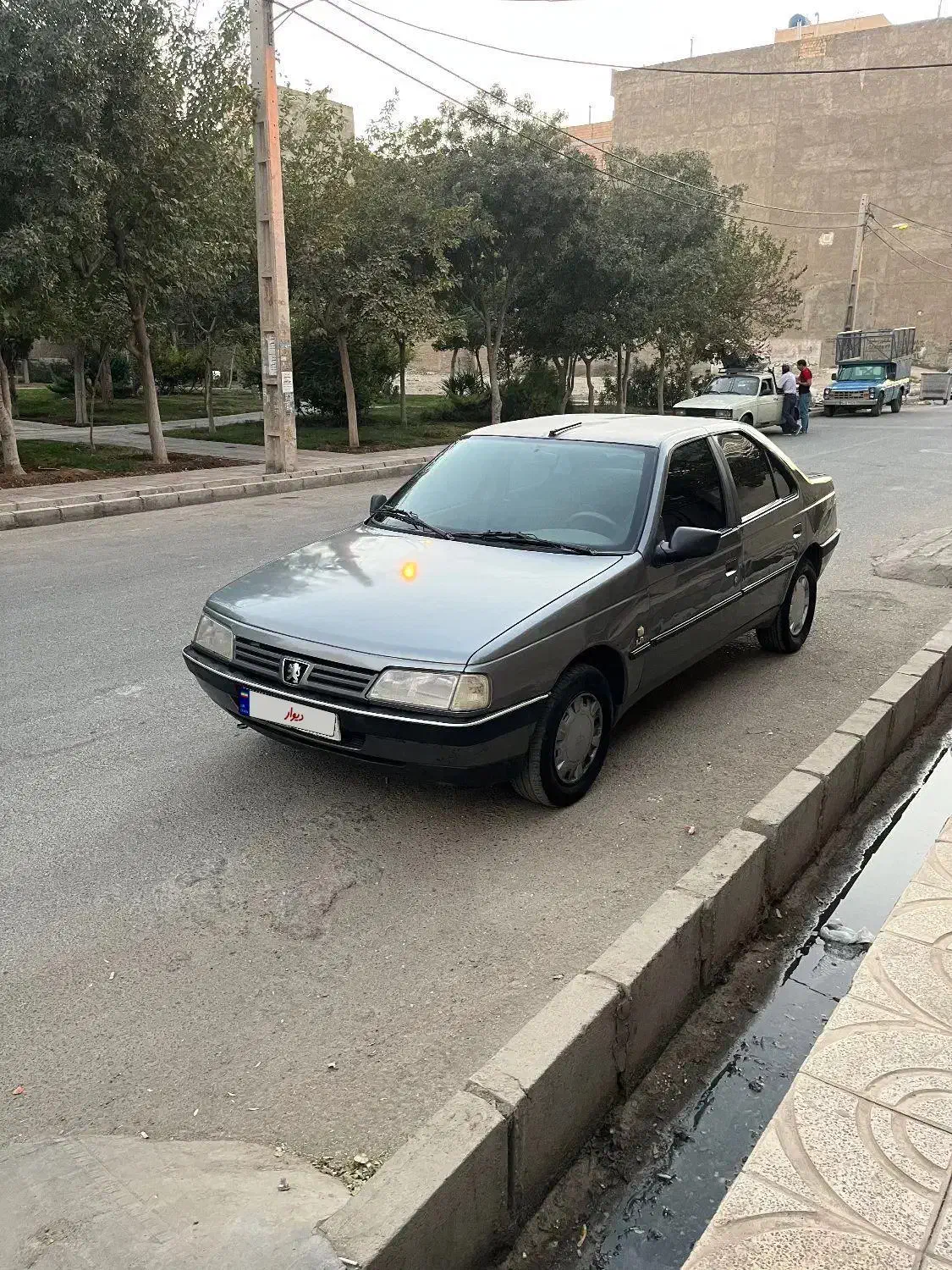 پژو ۴۰۵ مدل ۹۳ کم کارکرد|خودرو سواری و وانت|بهارستان, |دیوار