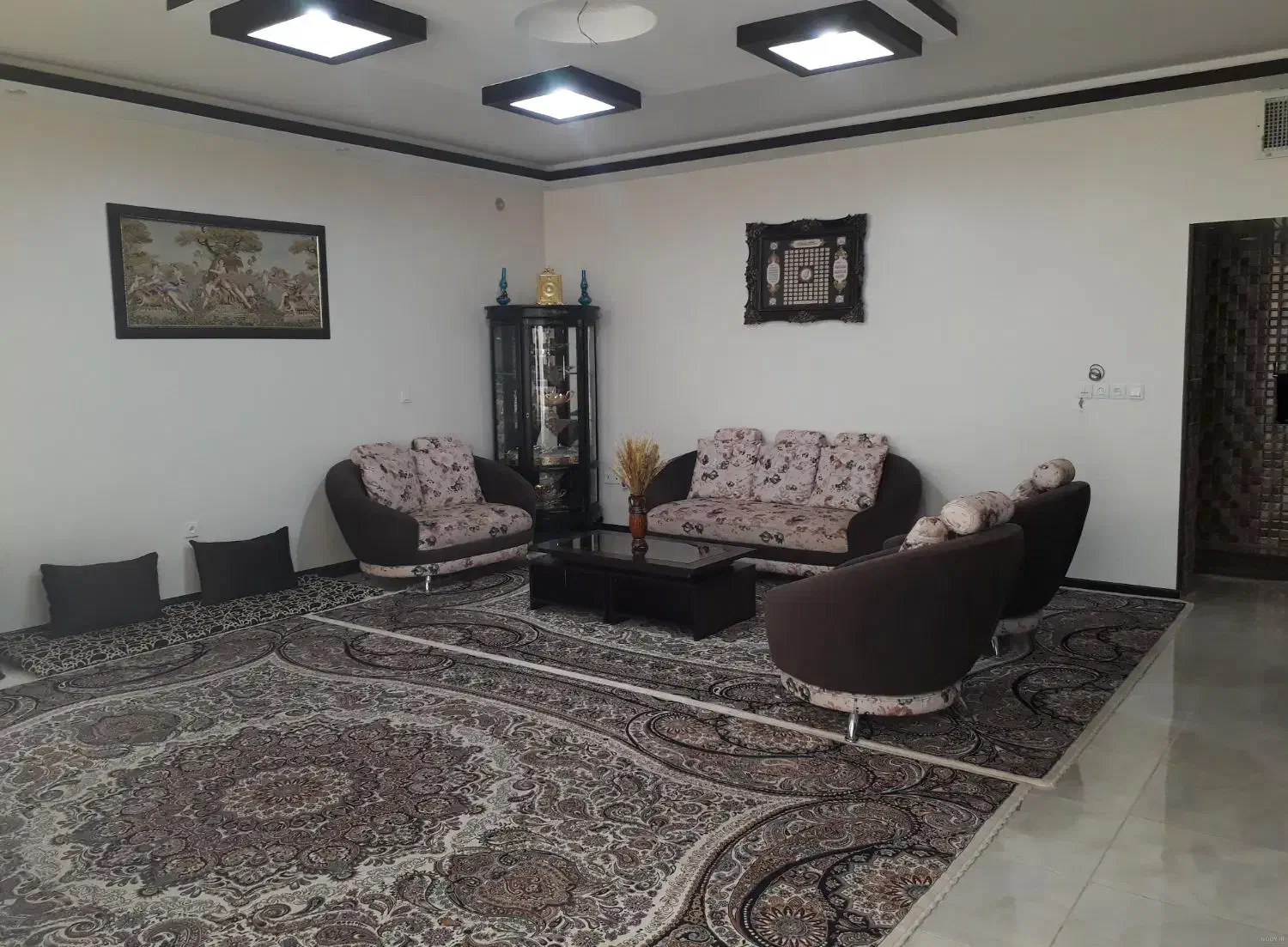 فروش ویلایی/ سه طبقه/ دلباز/لوکیشن خوب|فروش خانه و ویلا|قم, شاه سید علی|دیوار