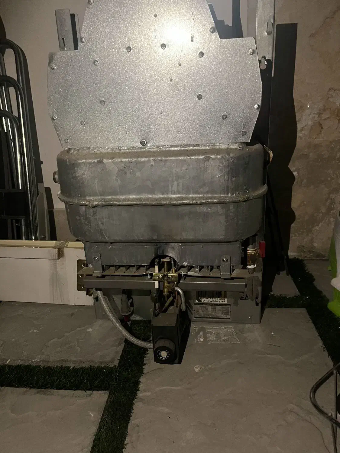 آبگرمکن دیواری|آبگرمکن، پکیج، شوفاژ|قوچان, |دیوار