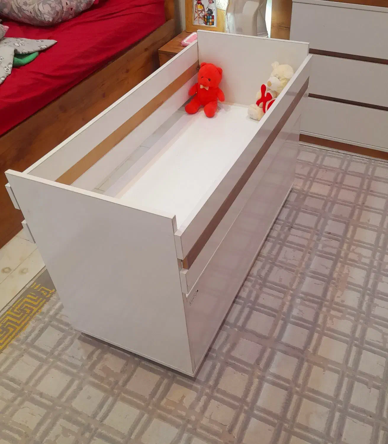 تخت بغل نوزاد|تخت و صندلی بچه|پردیس, فاز ۸|دیوار