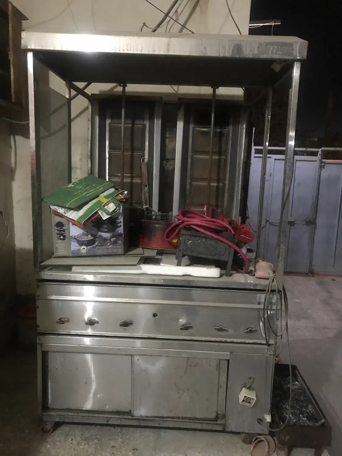 دستگاه شاروما کباب ترکی|کافی‌شاپ و رستوران|بندرعباس, |دیوار