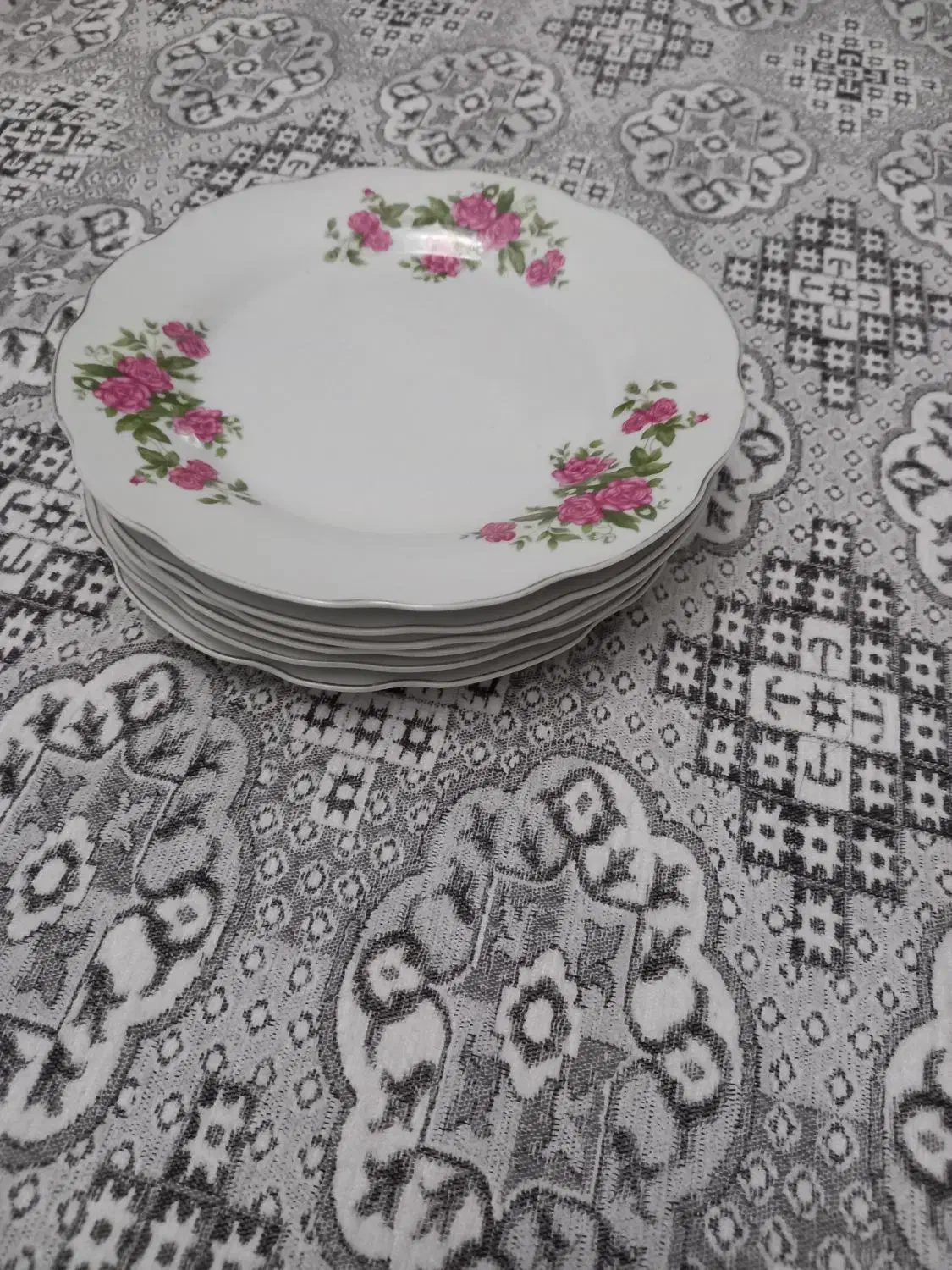 سرویس چینی ۶ نفره|ظروف سرو و پذیرایی|فردیس, شهرک ۱۱۰|دیوار