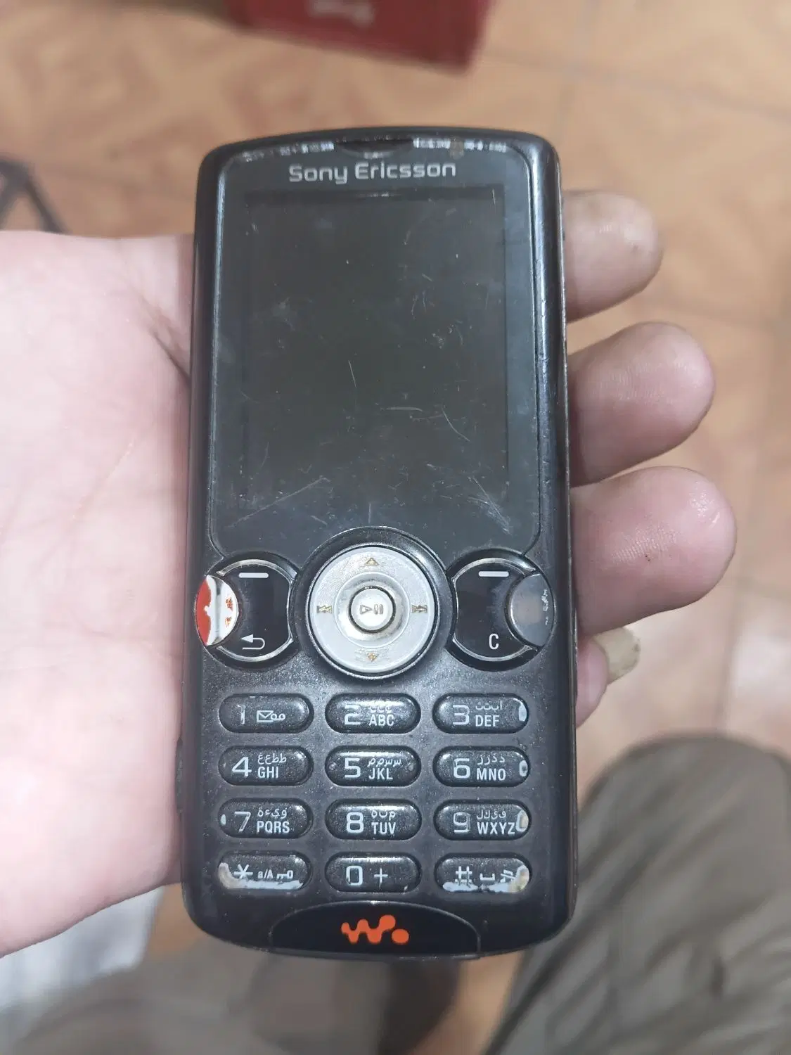 w810|موبایل|بروجرد, |دیوار