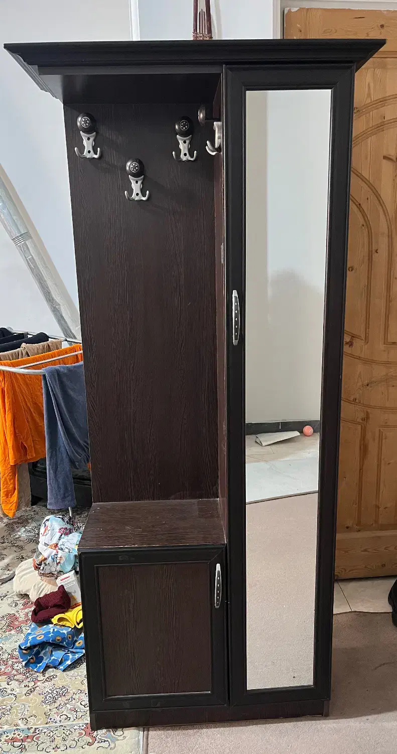 جاکفشی|جاکفشی، کمد، دراور|اسلام‌شهر, شهرک سالور|دیوار