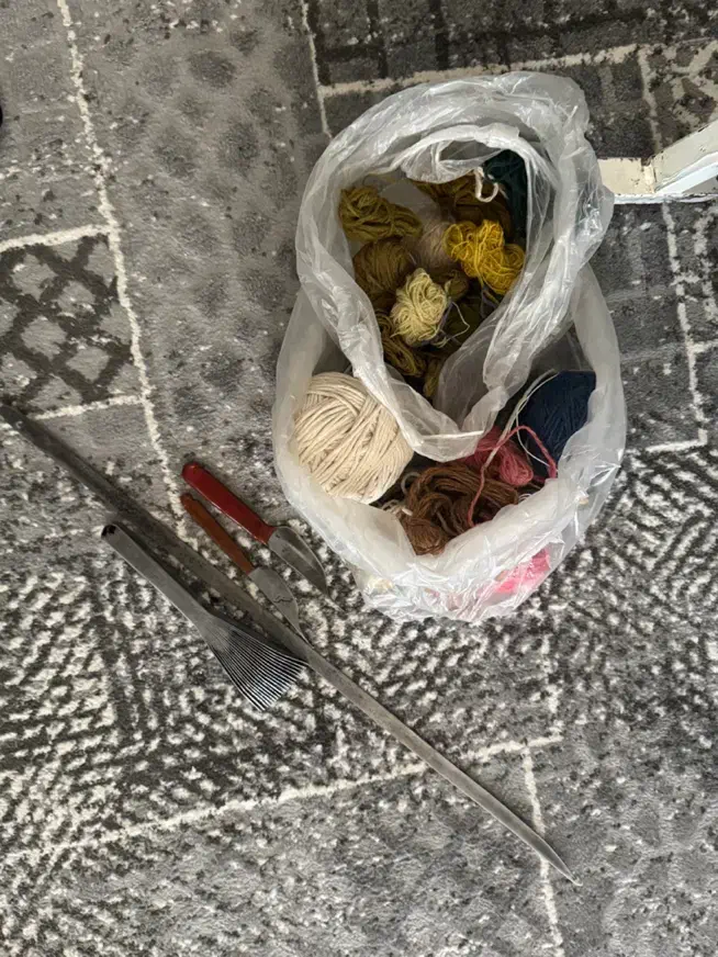 دار قالی اماده چله کشی شده|لوازم خیاطی و بافتنی|قروه, |دیوار