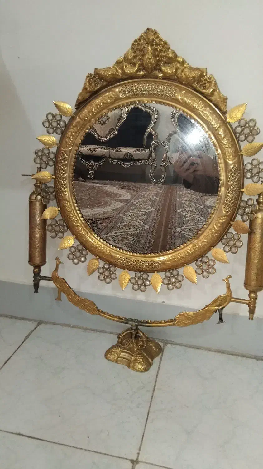 آینه و شمعدان|کلکسیون اشیاء عتیقه|قدس, شهر‌قدس|دیوار