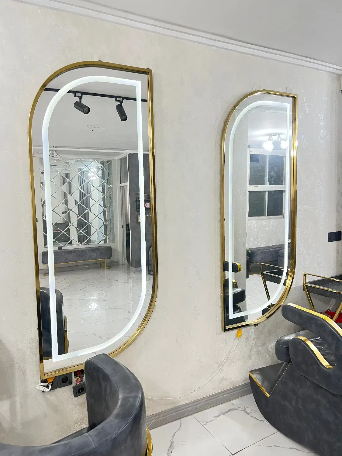 ۲عدد آینه قدی رینگ لایت دار بزرگ در حد نو|آرایشگاه و سالنهای زیبایی|فومن, |دیوار