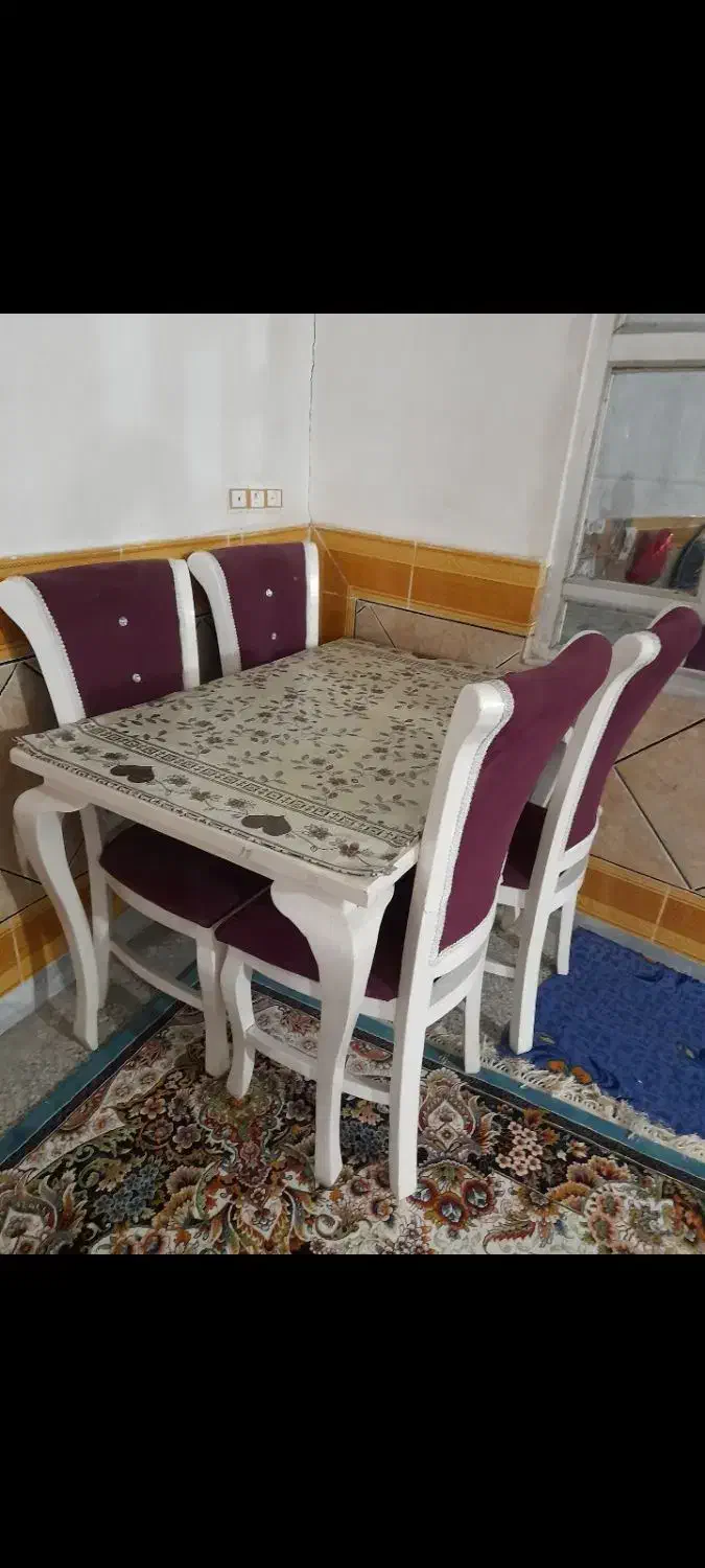 ناهارخوری|میز و صندلی غذاخوری|رومشکان, |دیوار