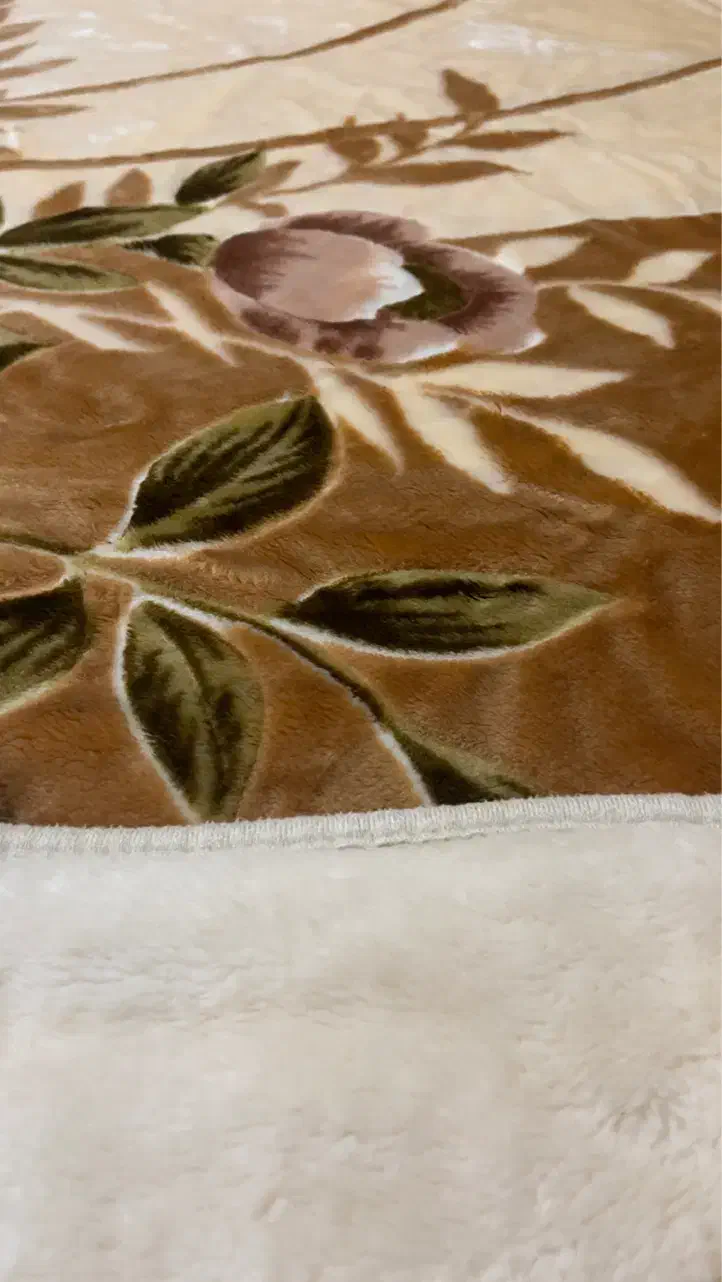 پتو گلبافت دونفره گرم بالا|رختخواب، بالش، پتو|کرج, گوهردشت|دیوار