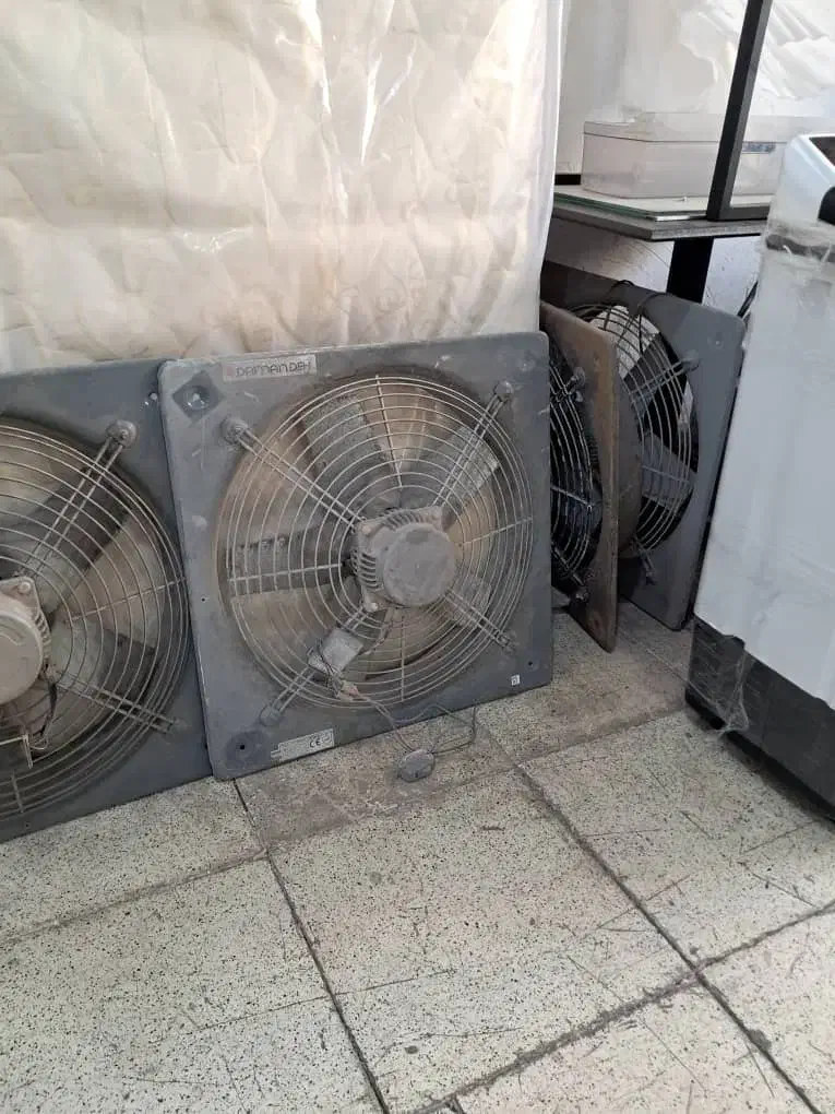 فن هواکش بار جدید سمساری بزرگ نو و دست دوم سورنا|پنکه و تصفیه‌کنندهٔ هوا|مسجد سلیمان, |دیوار