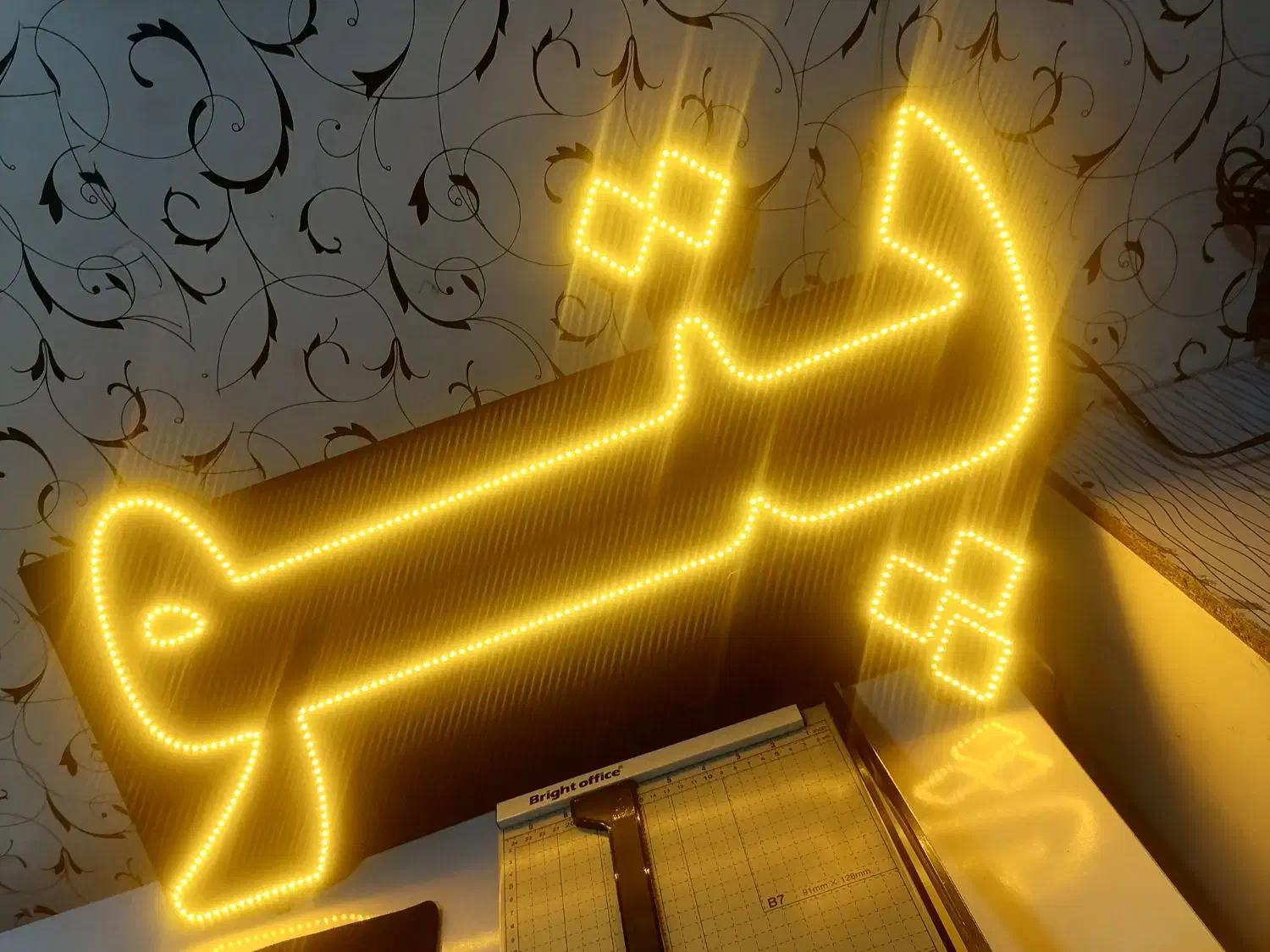 ساخت تعمیر انواع تابلو ال ای دی LED ثابت|فروشگاه و مغازه|مشهد, حرم مطهر رضوی|دیوار