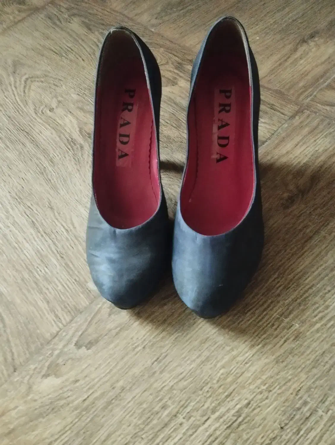 تعدادی لباس مجلسی|لباس|اصفهان, همتآباد|دیوار