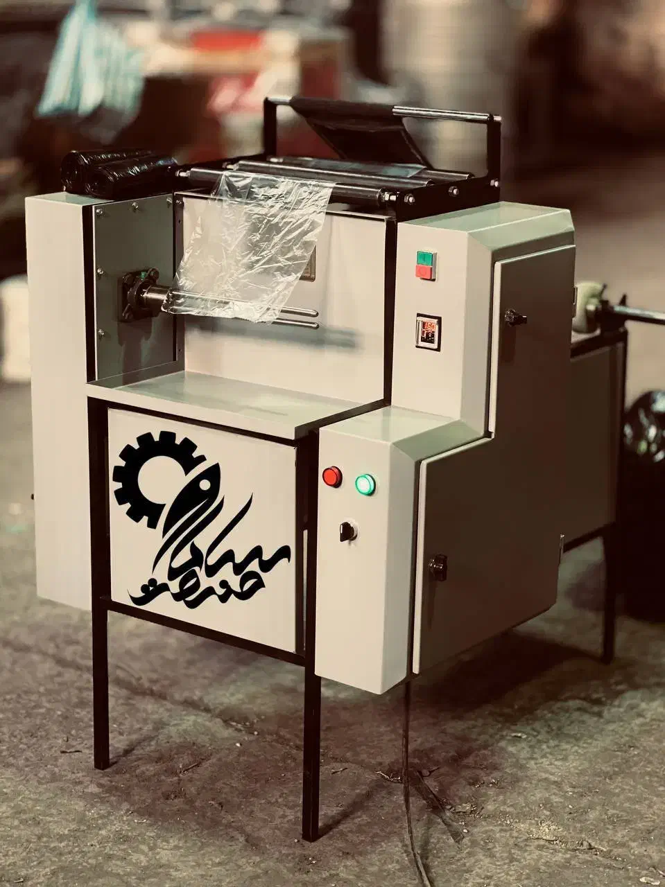 دستگاه تولید سفره یکبار مصرف|ماشین‌آلات صنعتی|اسلام‌شهر, شهرک مفیدی|دیوار