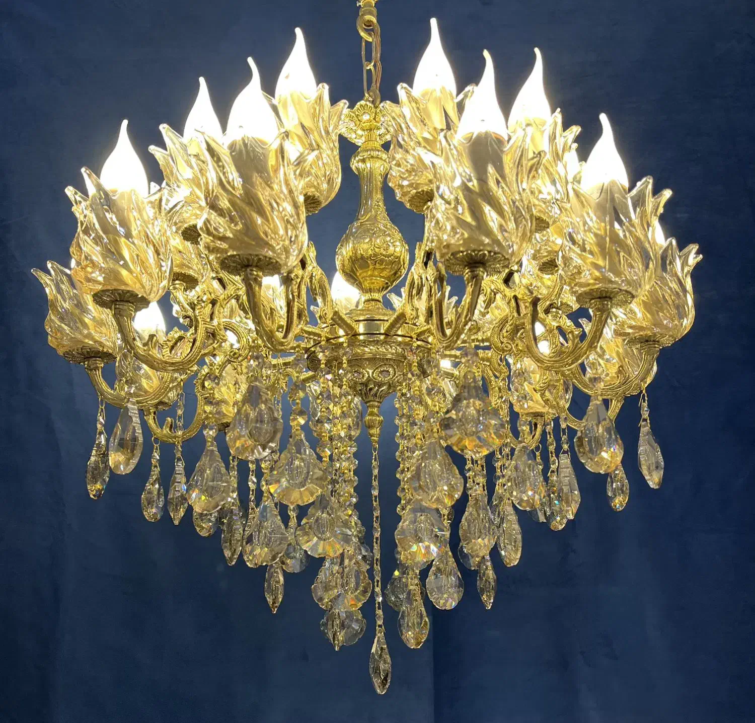 لوستربرنزاصلی سرپیچe12لوستر علیجانی۱۲+۱۲تعدادشعله|لوستر و چراغ آویز|تهران, نعمتآباد|دیوار