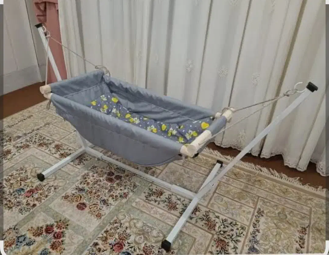 بانوج|تخت و صندلی بچه|مشهد, شهید آوینی|دیوار