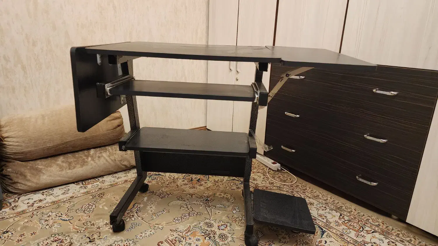 میز کامپیوتر و صندلی|میز تحریر و کامپیوتر|تهران, شهید فکوری|دیوار