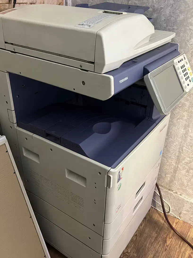 دستگاه کپی توشیبا مدل ۲۵۵۵ آماده بکار|پرینتر، اسکنر، کپی، فکس|مشهد, توس (بلوار توس)|دیوار