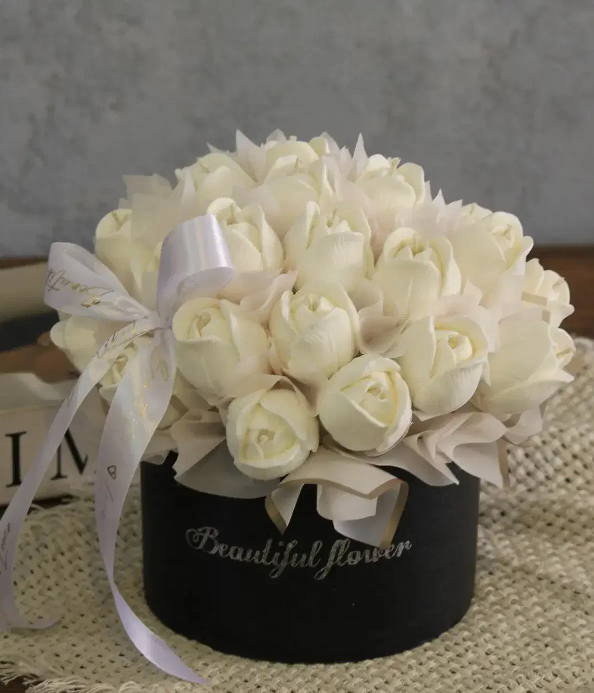 باکس گل روز مادر و شمعای یلدا|صنایع دستی و سایر لوازم تزئینی|اندیشه, اندیشه فاز ۱|دیوار