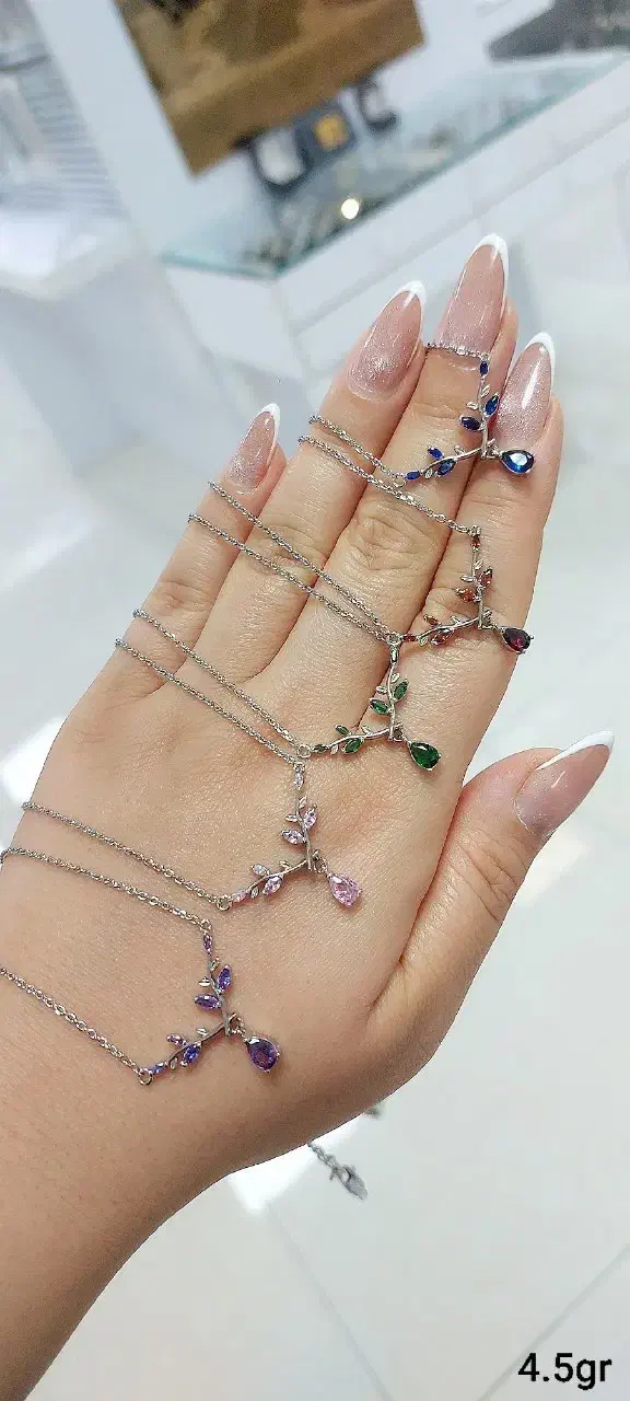 پلاک های ظریف با نگین رنگی جنس نقره ضمانتی|بدلیجات|شهرضا, |دیوار