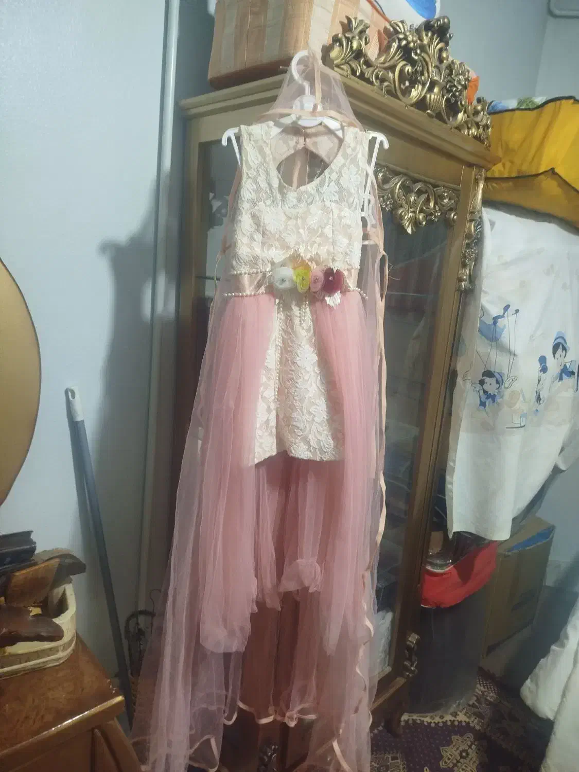 لباس|لباس|شاهین‌شهر, گزبرخوار|دیوار